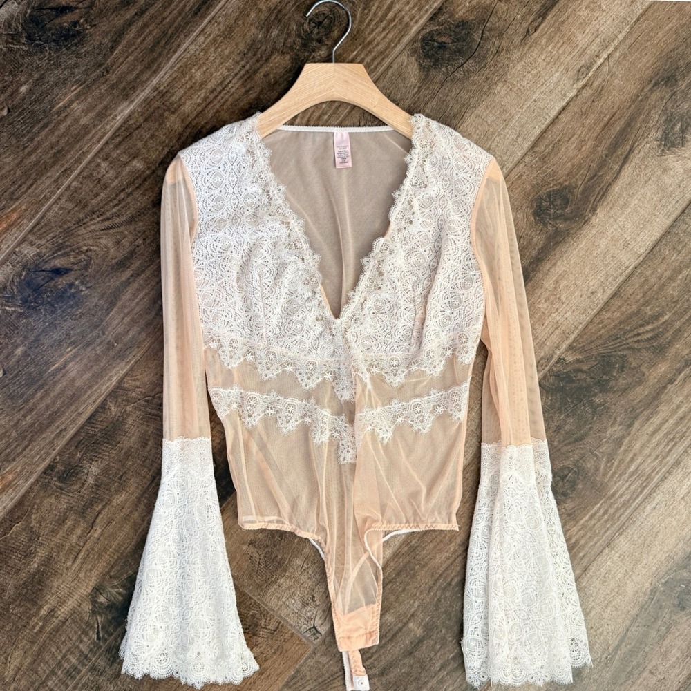 Victoria's Secret Dream Angels Chantilly Lace Bell Sleeve Sheer Bodysuit,Peach,L